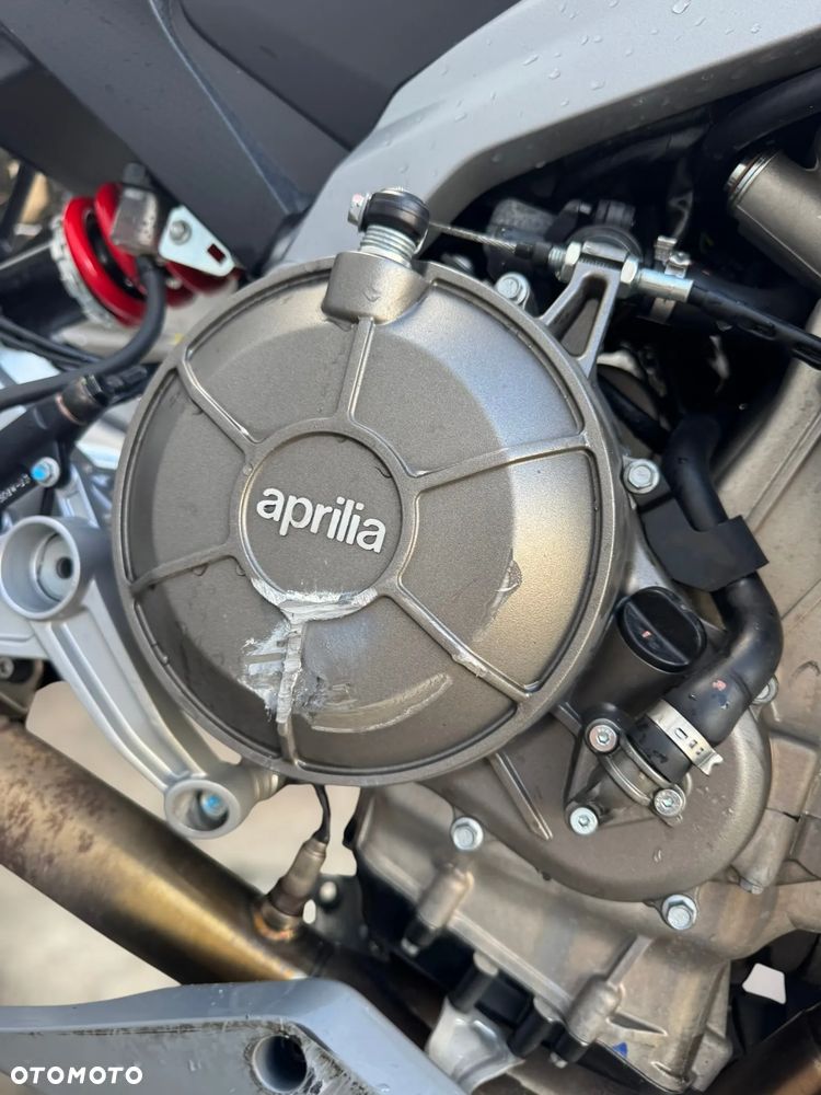 Aprilia Tuono - 8