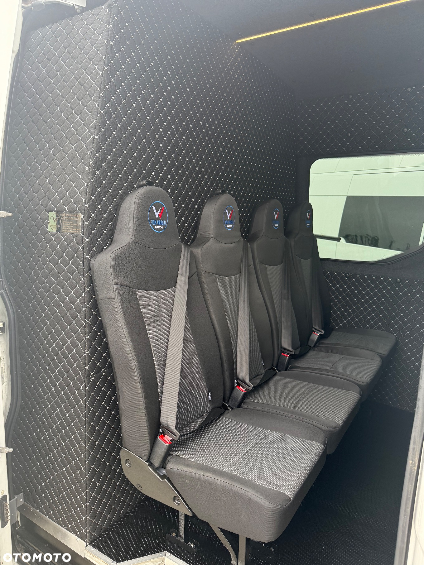 Iveco DAILY 35S16 L4H2 Brygadowka  xxl Long 7 OSÓB OD REKI - 7