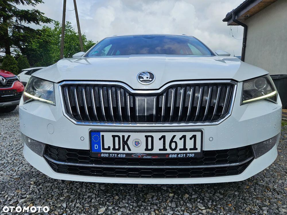 Skoda Superb 2.0 TDI DSG Premium Edition - 8