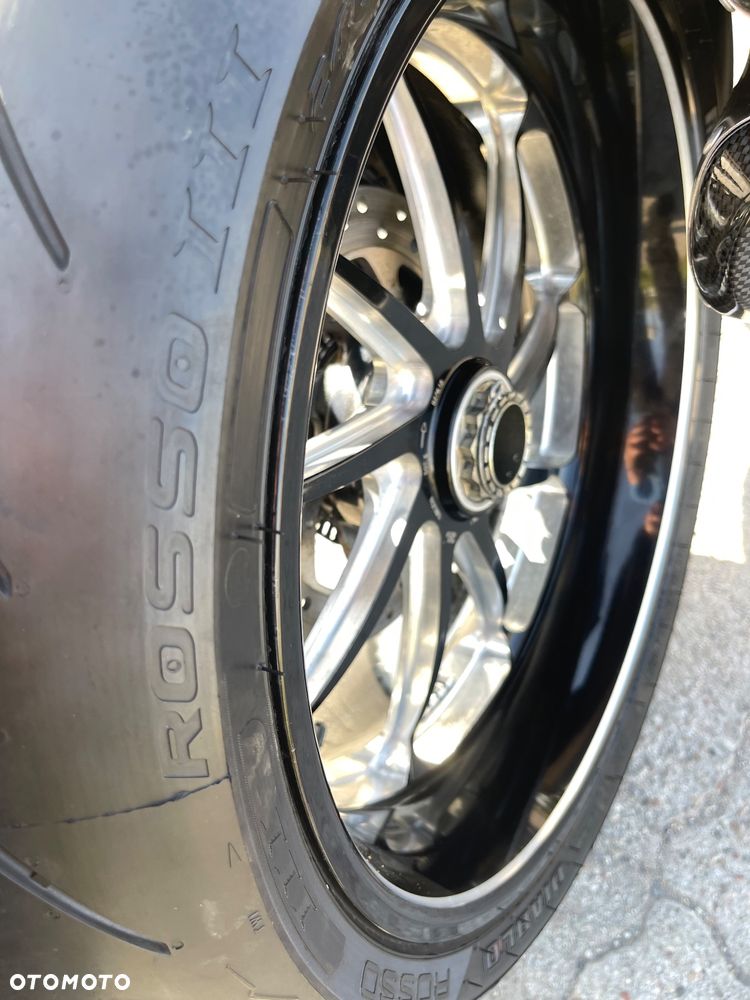 Ducati Diavel - 36