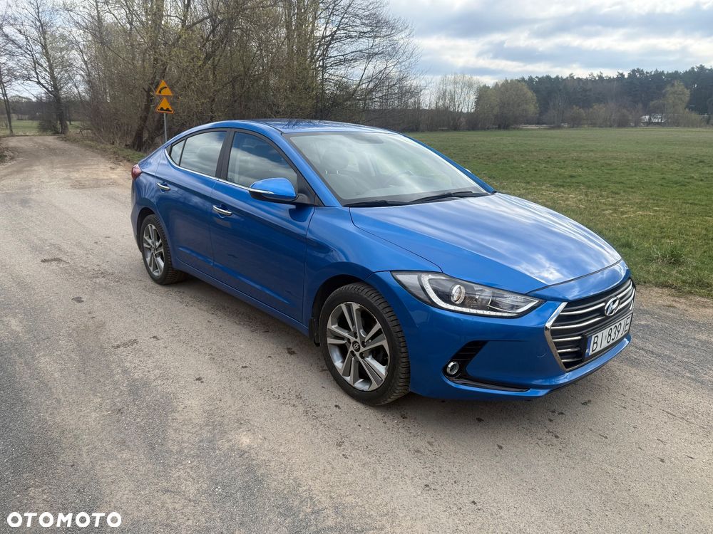 Hyundai Elantra 1.6 Comfort - 3