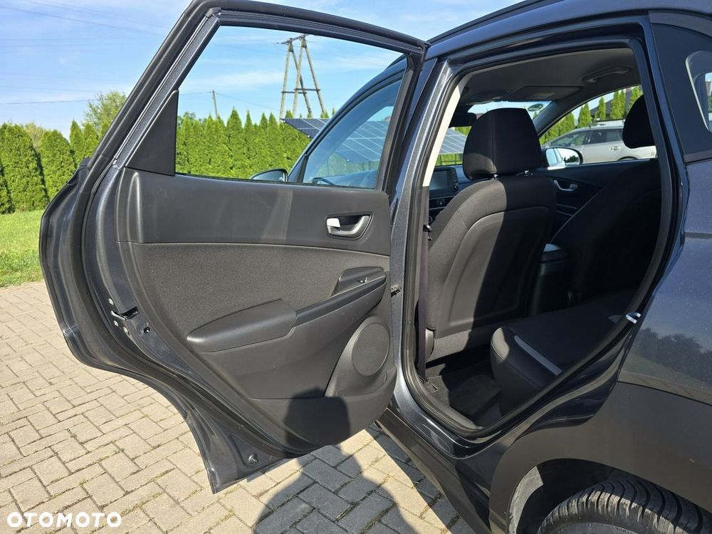 Hyundai Kona - 15