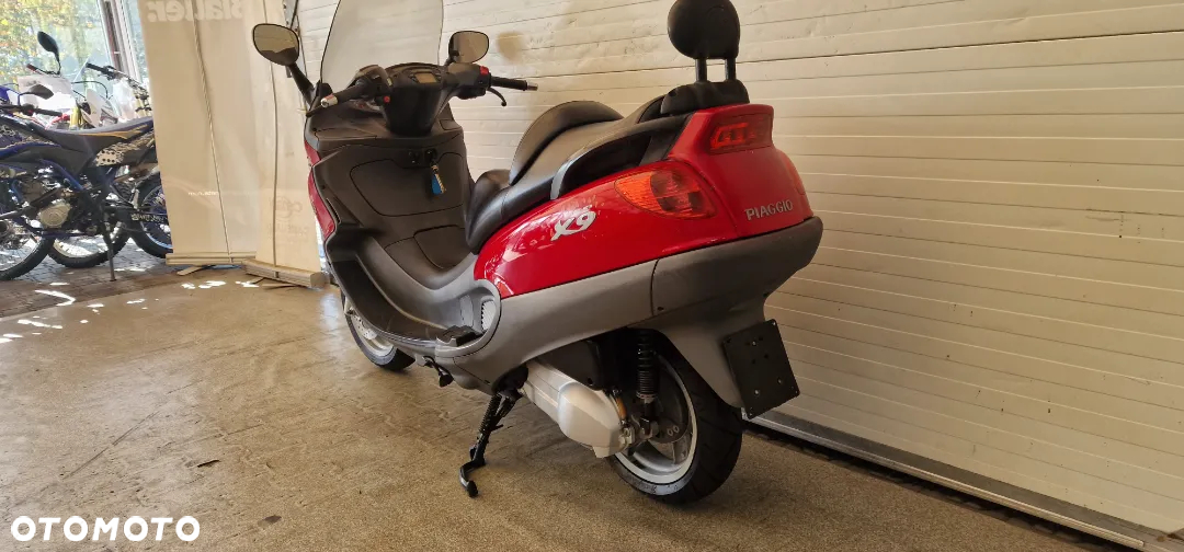 Piaggio X9 - 8
