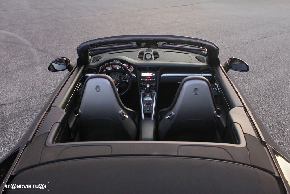 Porsche 911 Série F - 8