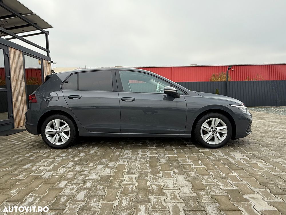 Volkswagen Golf 1.5 eTSI OPF DSG Life - 6