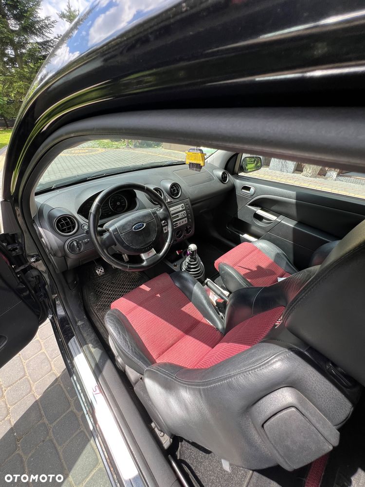 Ford Fiesta - 7
