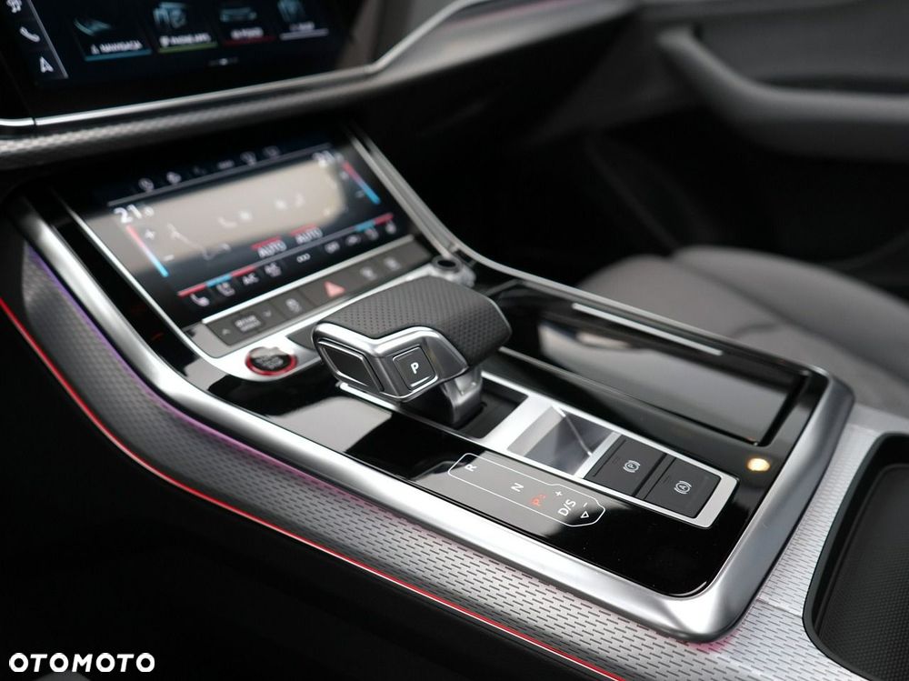 Audi SQ8 - 17