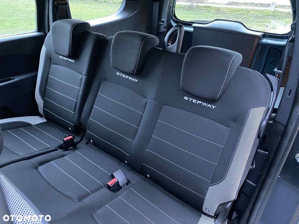 Dacia Lodgy 1.5 Blue dCi Stepway S&S EU6d - 13