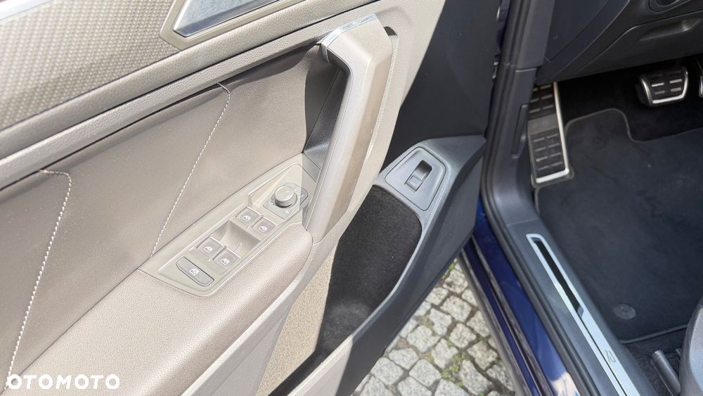 Volkswagen Tiguan 2,0 TSI OPF 4Motion DSG R-Line - 12