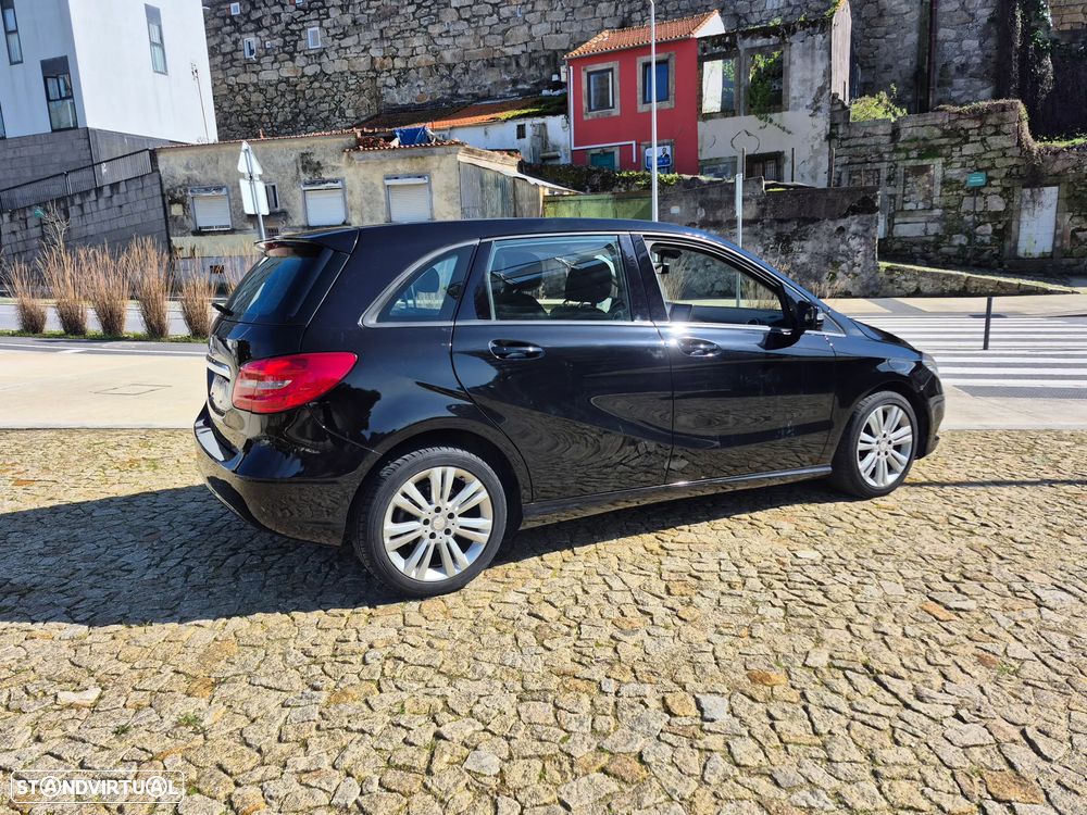 Mercedes-Benz B 180 CDI BlueEFFICIENCY - 4