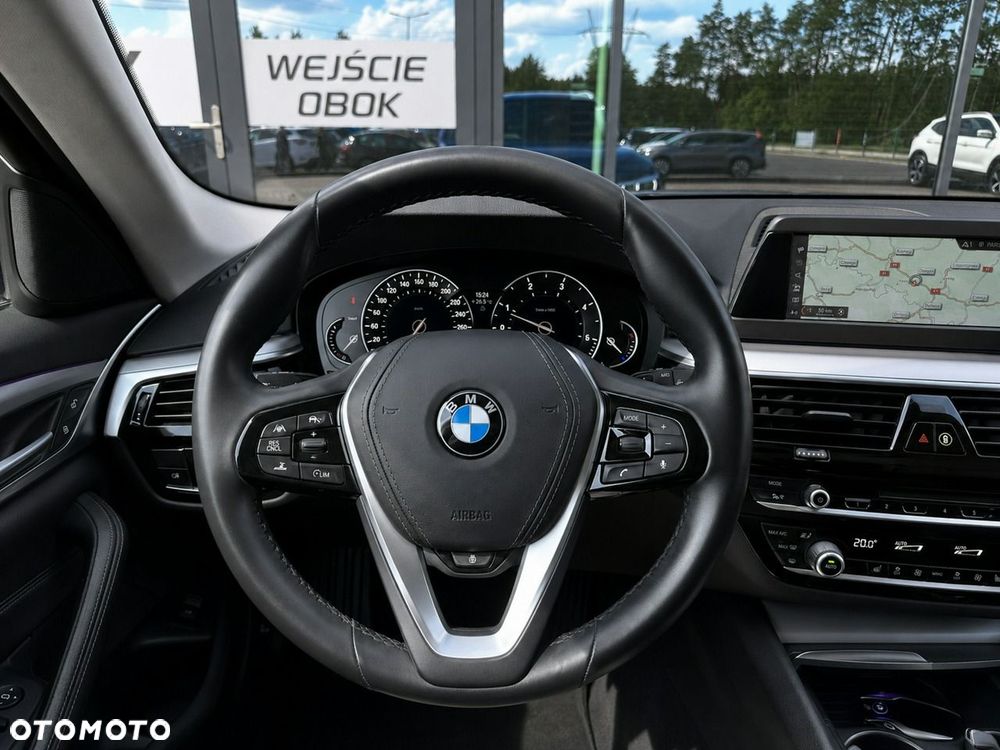 BMW Seria 5 520d - 17