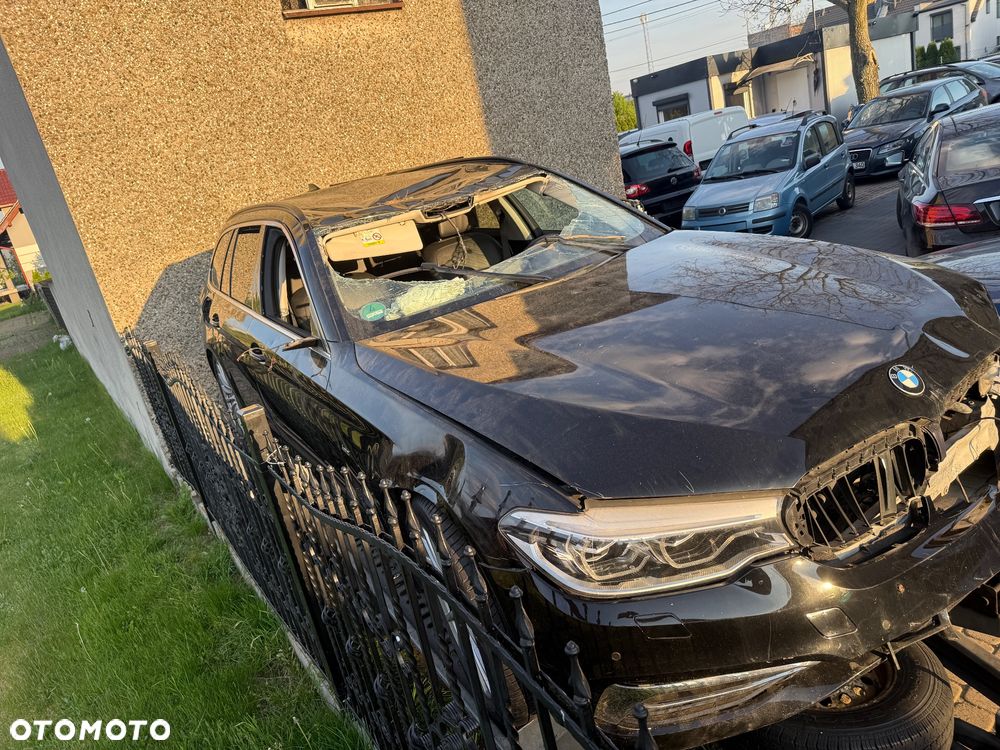 BMW Seria 5 530d xDrive Sport Line - 2
