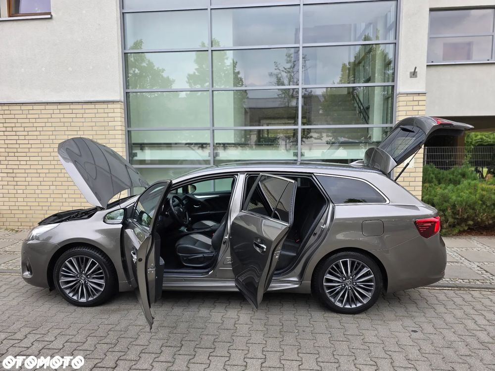 Toyota Avensis 1.8 Prestige - 10