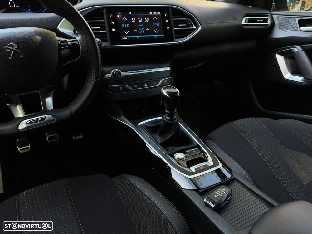 Peugeot 308 1.2 PureTech GT Line - 12
