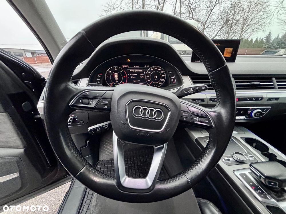 Audi Q7 - 8