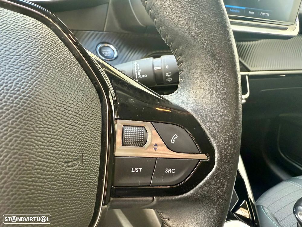 Peugeot 208 1.2 PureTech Allure - 25