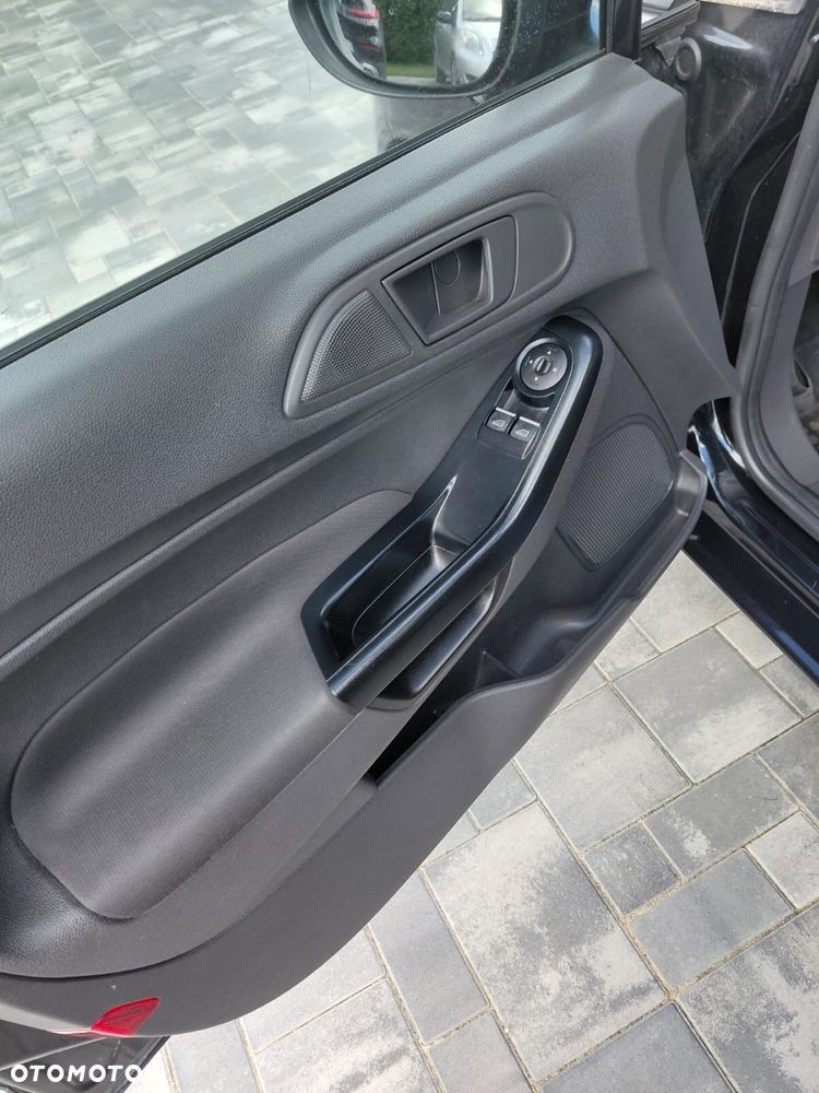 Ford Fiesta - 4