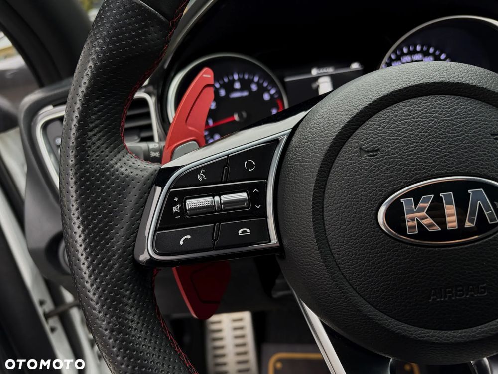 Kia ProCeed 1.6 T-GDI DCT7 OPF GT - 24