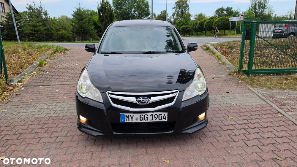 Subaru Legacy - 33