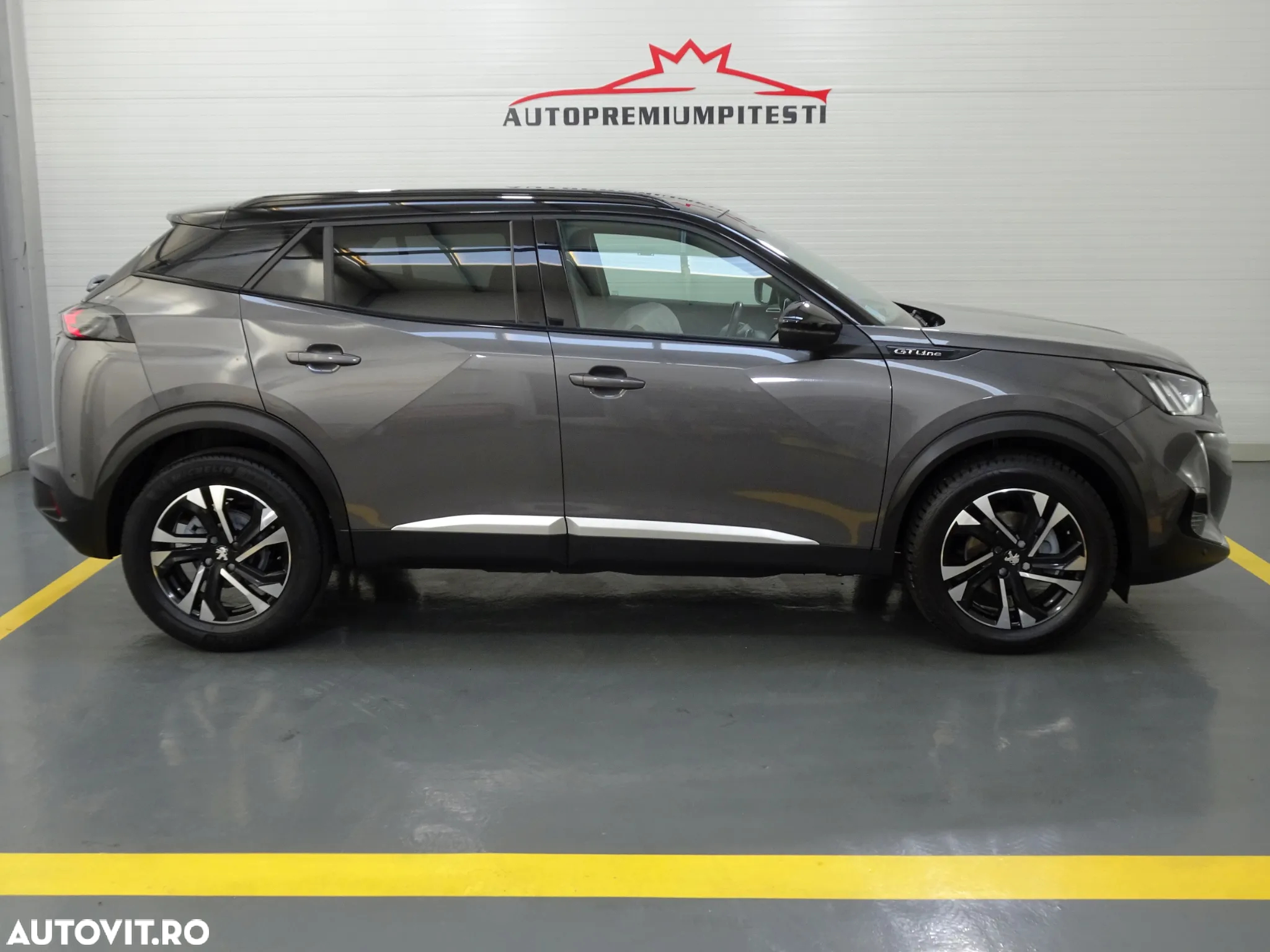 Peugeot 2008 PureTech 130 EAT8 GT - 20