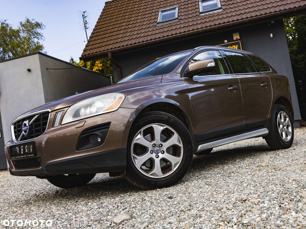Volvo XC 60 2.4D DRIVe Momentum - 8