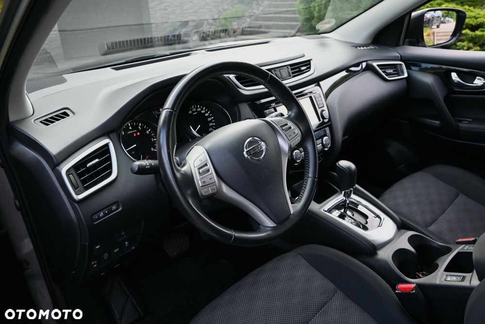 Nissan Qashqai 1.2 DIG-T Xtronic 360 - 29