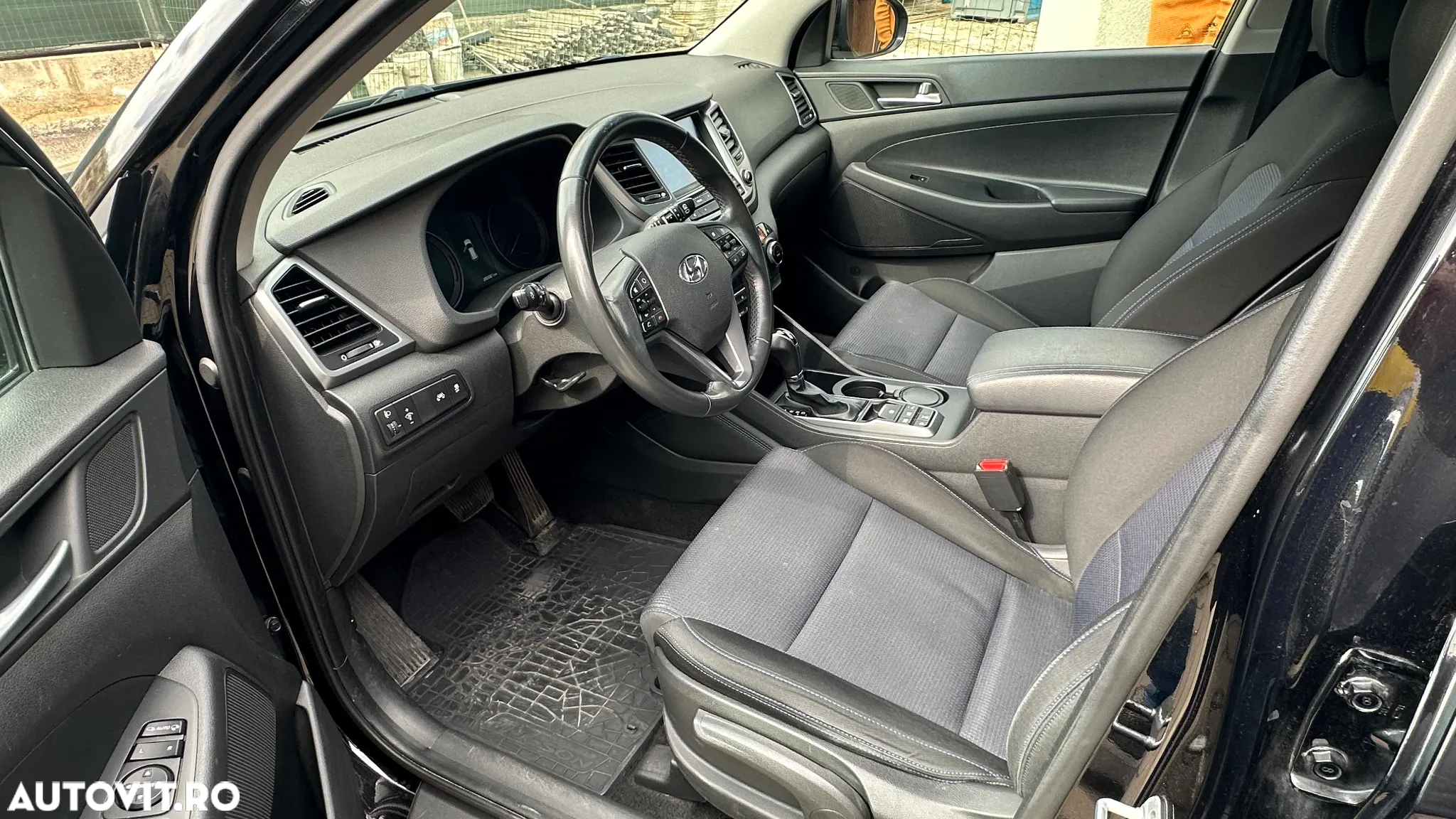 Hyundai Tucson 2.0 CRDI 4WD 6AT Premium+ - 8