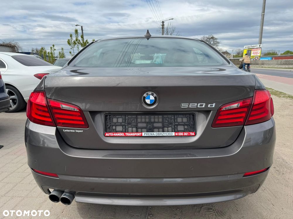 BMW Seria 5 520d BluePerformance - 8