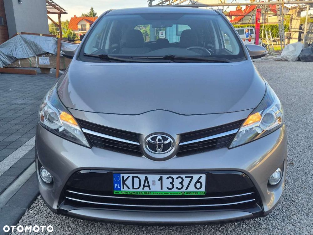 Toyota Verso - 2