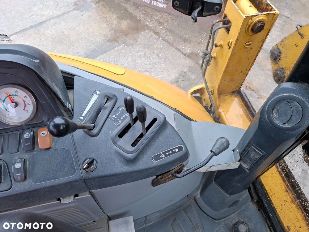 Caterpillar 429E 4X4 - 24