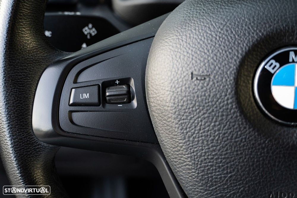 BMW X1 18 d sDrive Auto - 23