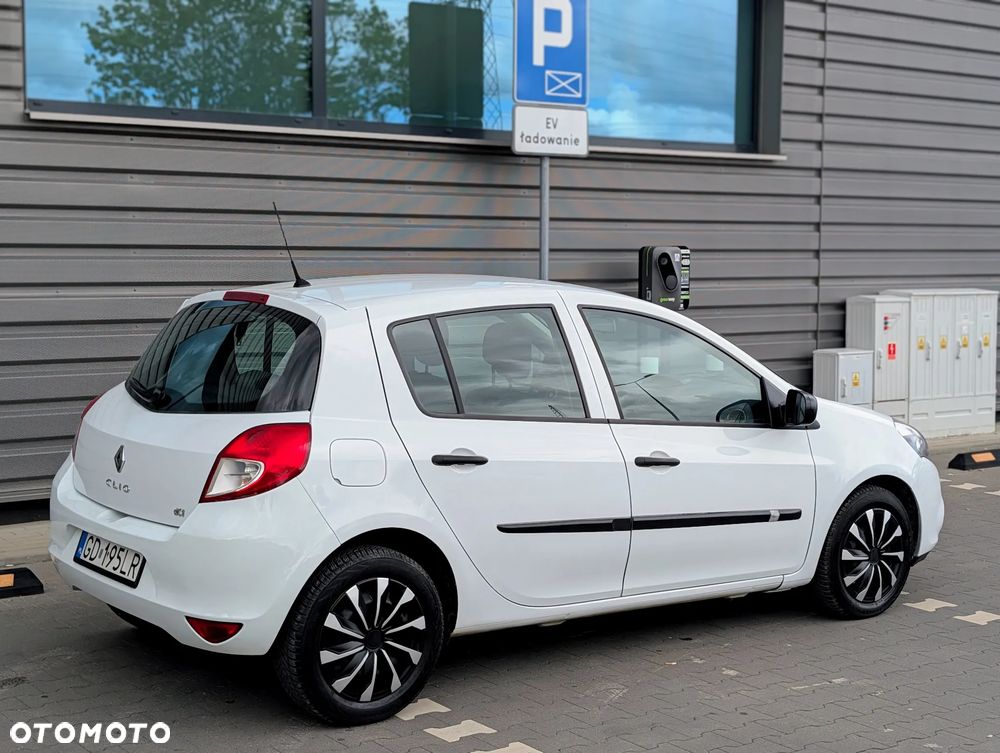 Renault Clio 1.5 dCi Authentique - 3