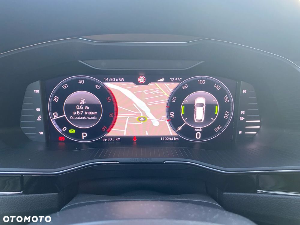 Skoda Superb 2.0 TDI SCR L&K DSG - 10