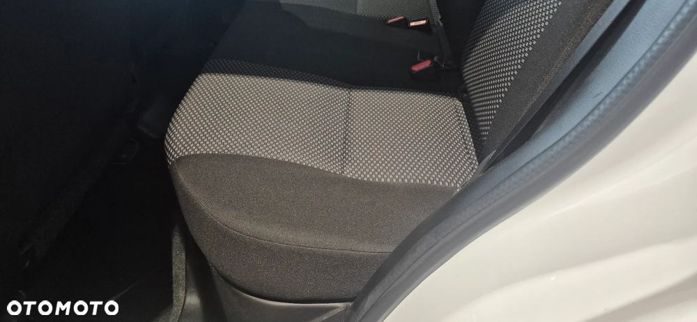 Suzuki Vitara 1.4 Boosterjet Hybrid Club - 25