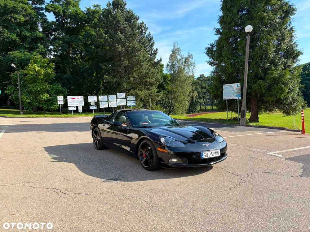 Chevrolet Corvette - 11