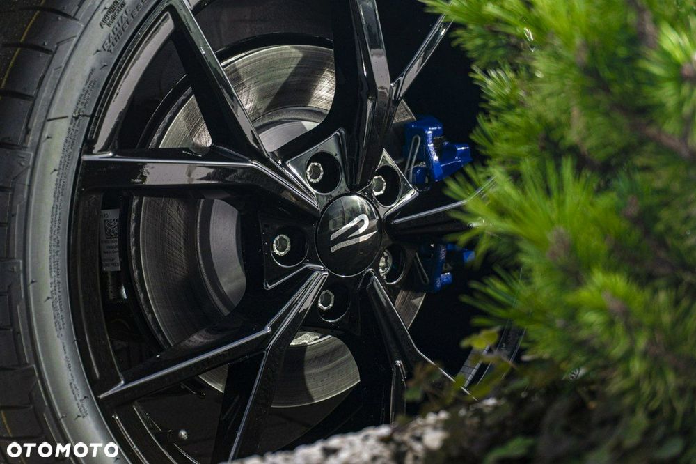 Volkswagen Golf - 10