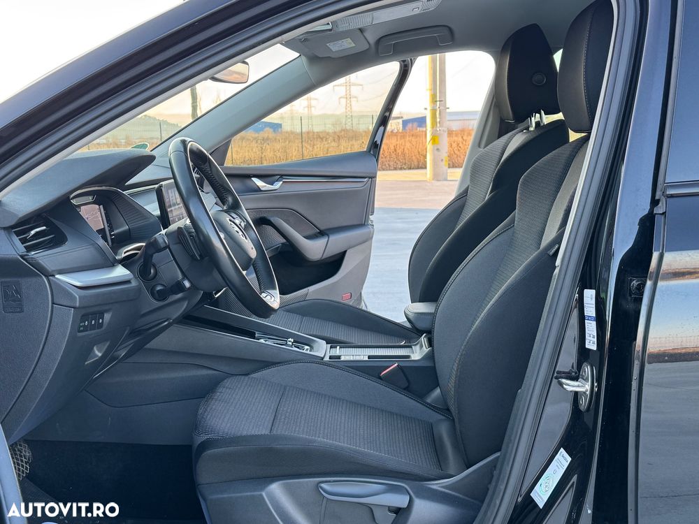 Skoda Octavia Combi 2.0 TDI DSG Exclusive Plus - 13