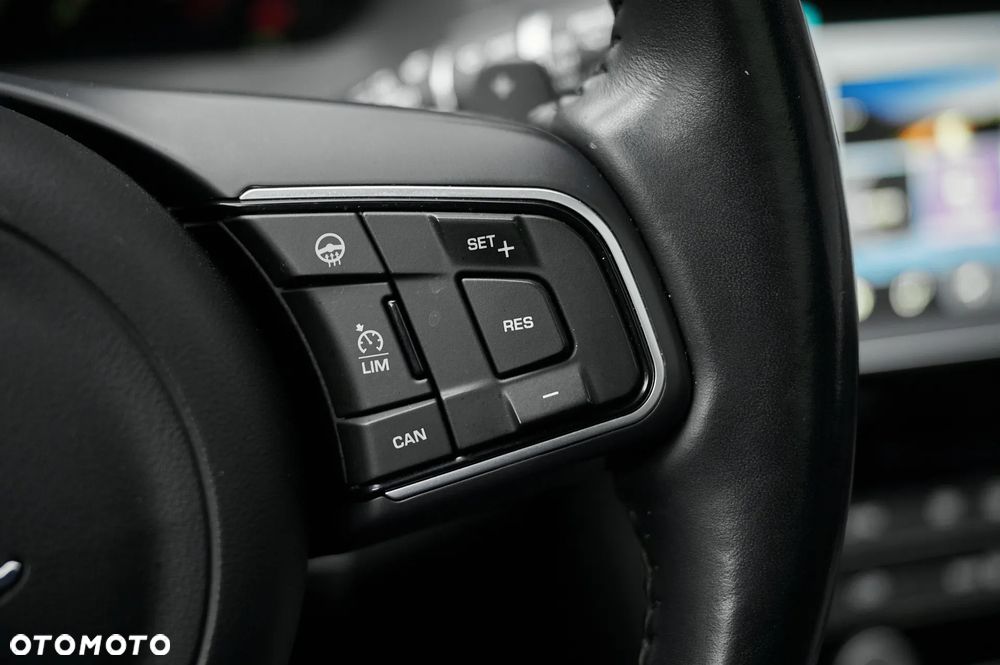 Jaguar F-Pace 20d AWD Prestige - 29