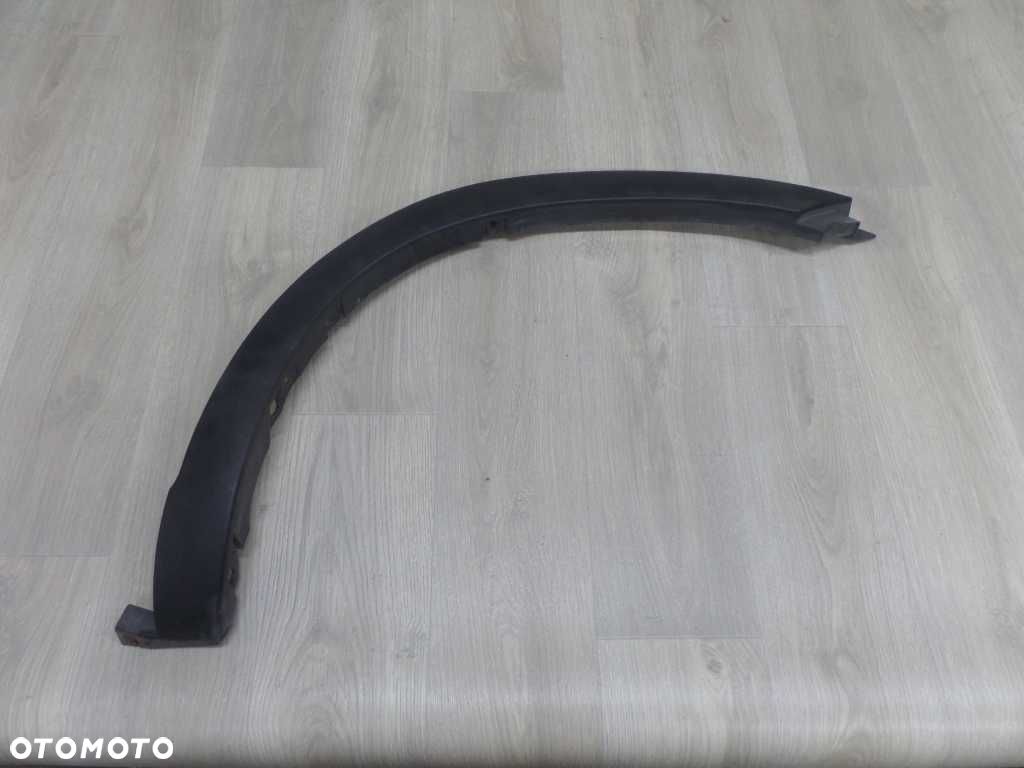 IVECO DAILY IV 06-11 LISTWA SIERP BLOTNIKA PRAWY 3802038 DX - 1