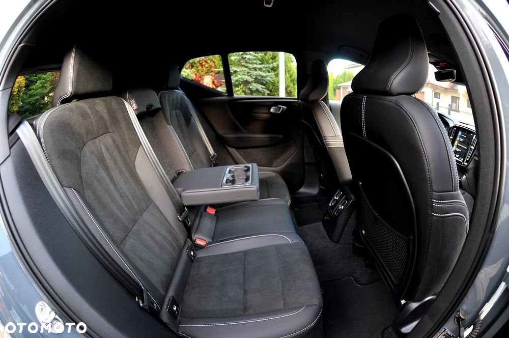 Volvo XC 40 T4 Recharge DKG Ultimate Dark - 26