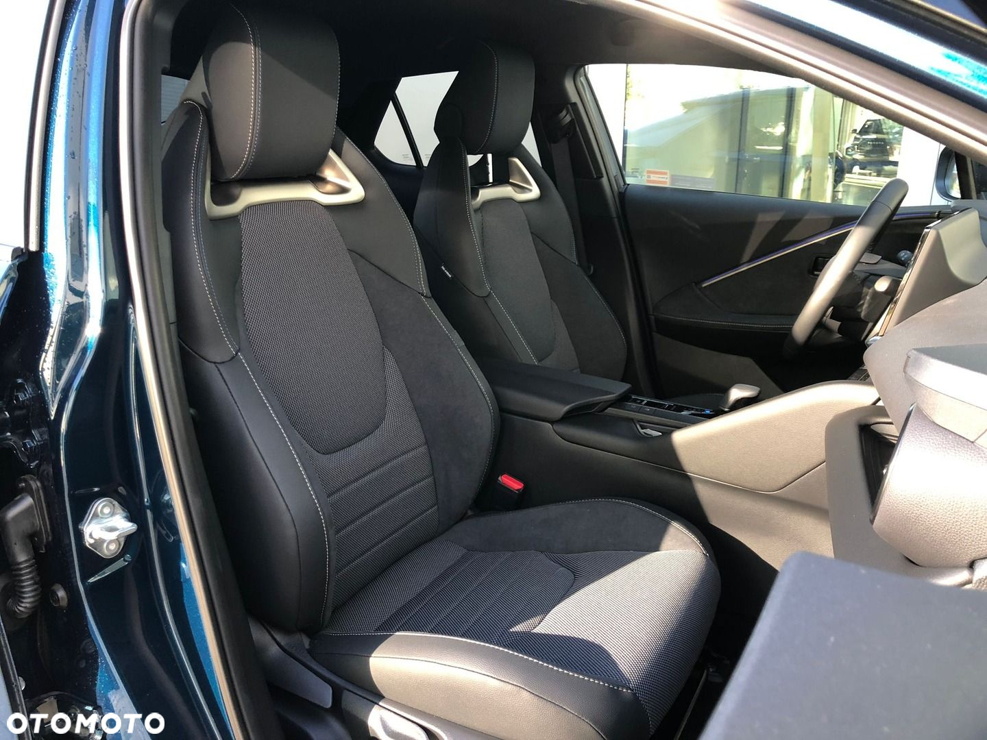 Toyota C-HR - 6