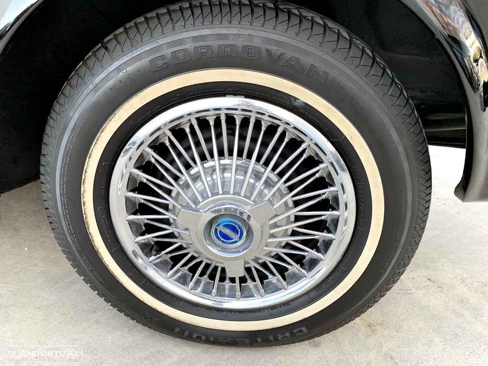 Ford Mustang - 38