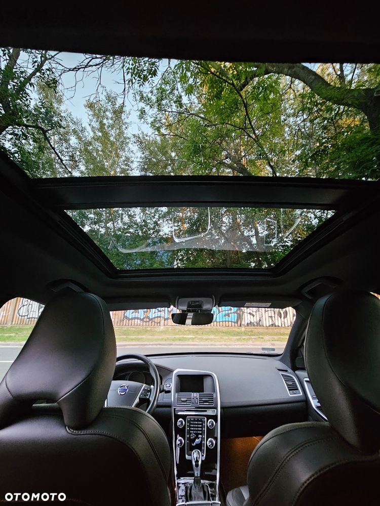 Volvo XC 60 - 30