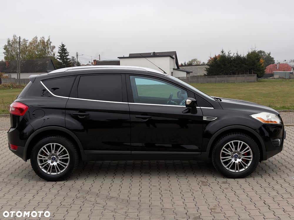 Ford Kuga 2.0 TDCi 2x4 Titanium - 4