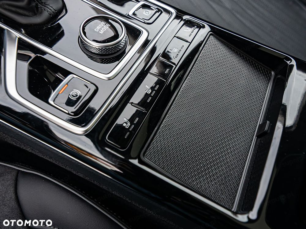Hongqi HS5 2.0T AWD - 19