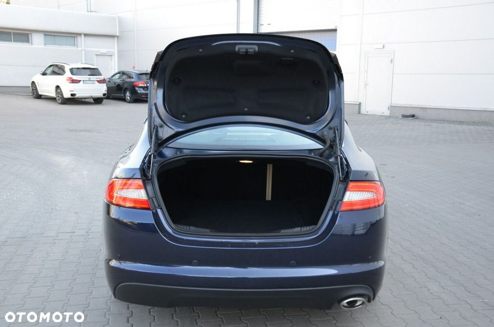 Jaguar XF - 4