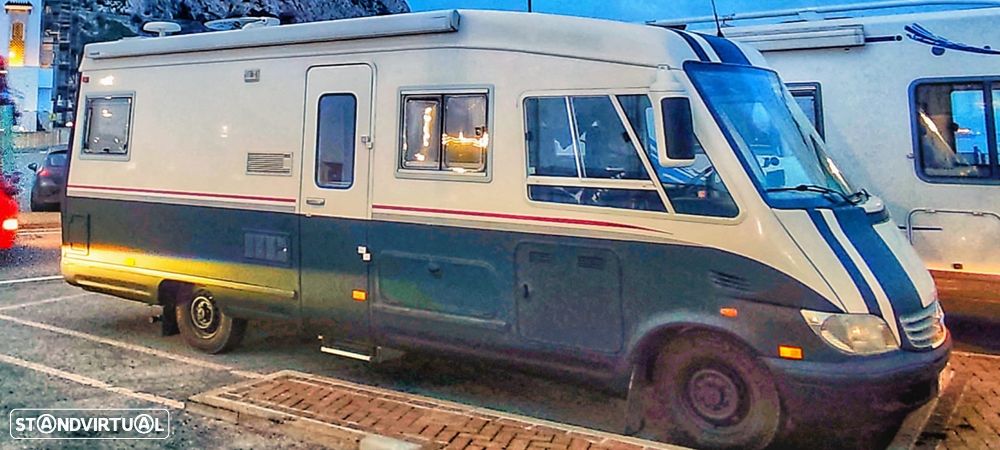 Mercedes-Benz Sprinter - 1