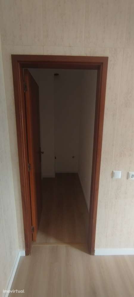 T2 com garagem, varanda e jardim em Raimonda - Grande imagem: 3/10