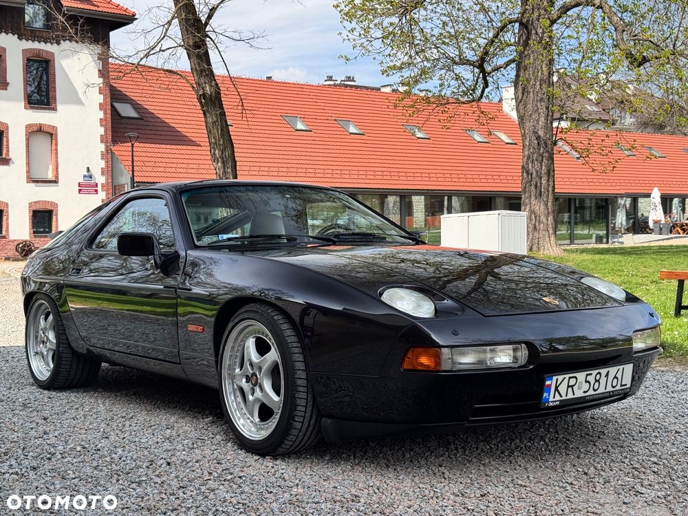 Porsche 928 - 21