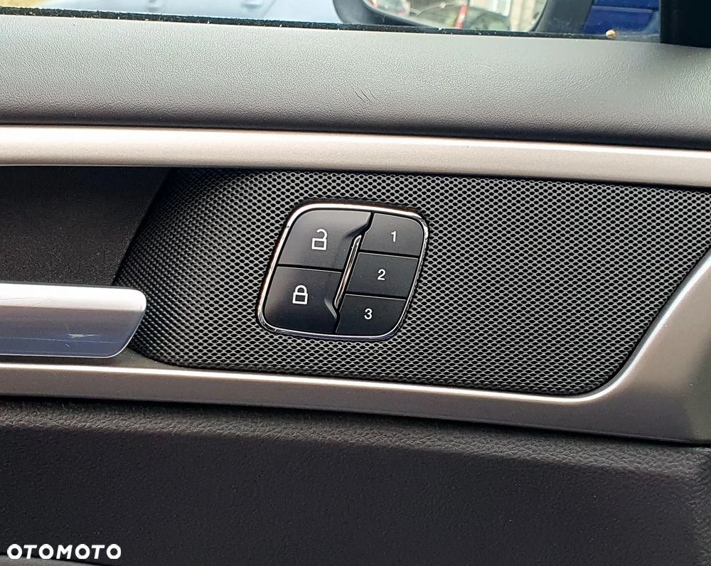 Ford Mondeo Vignale 2.0 TDCi Bi-Turbo PowerShift - 29